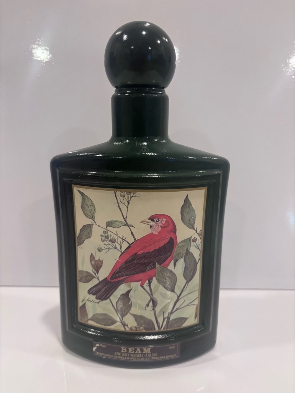 Vintage 1983 Jim Beam James Lockhart scarlet tanager whiskey decanter 750ml